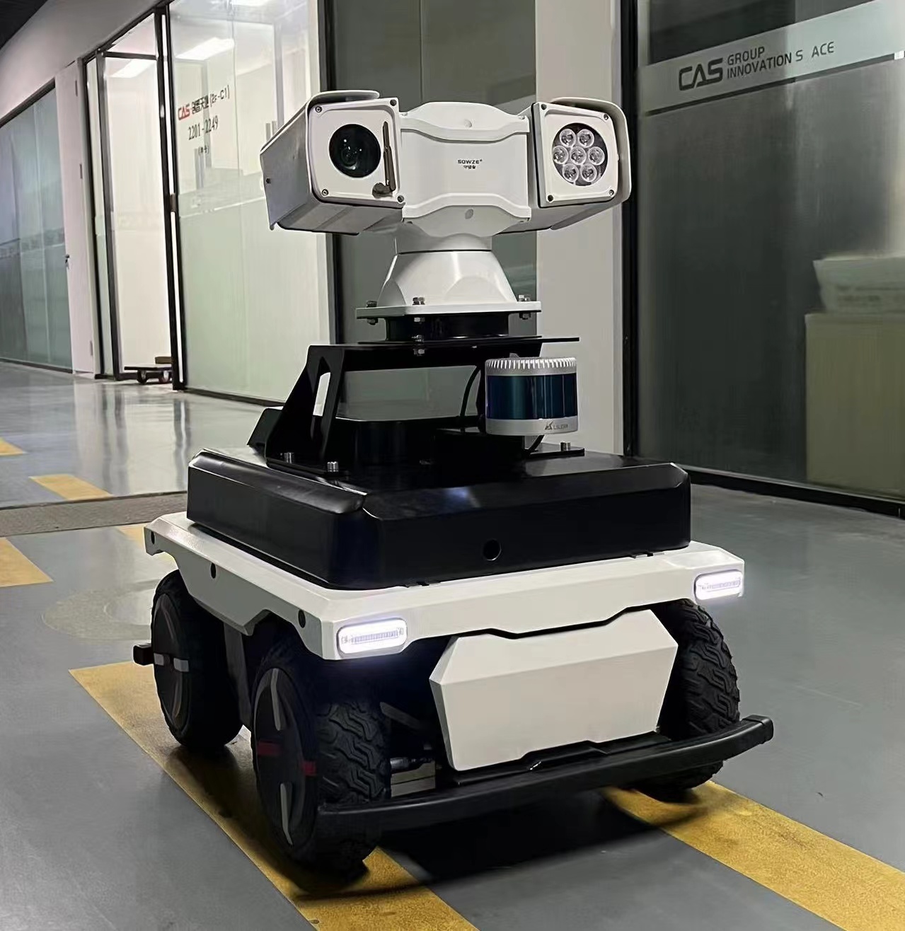 Plateforme UGV électrique à 4  - Robot Chassis avis et prix